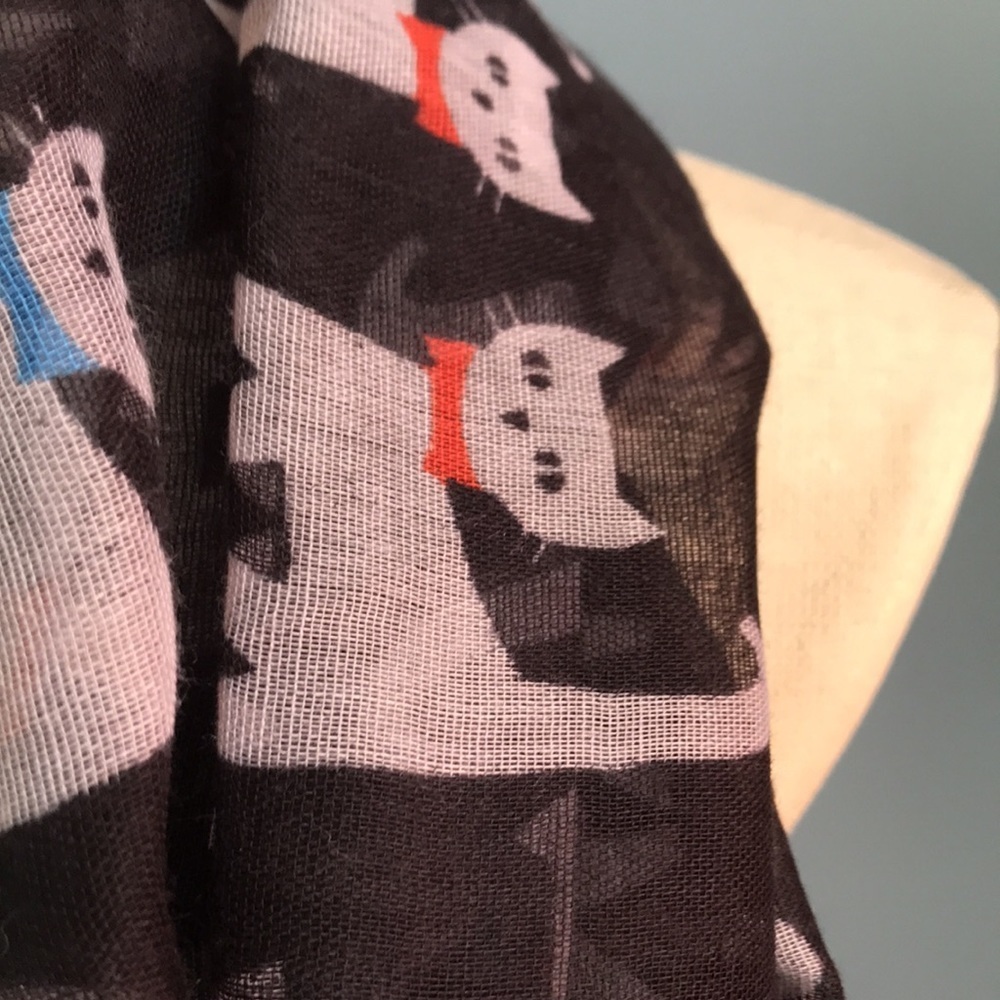 Vivian & Vincent black/cats infinity lightweight scarf crazy cat One Size - Picture 2 of 5